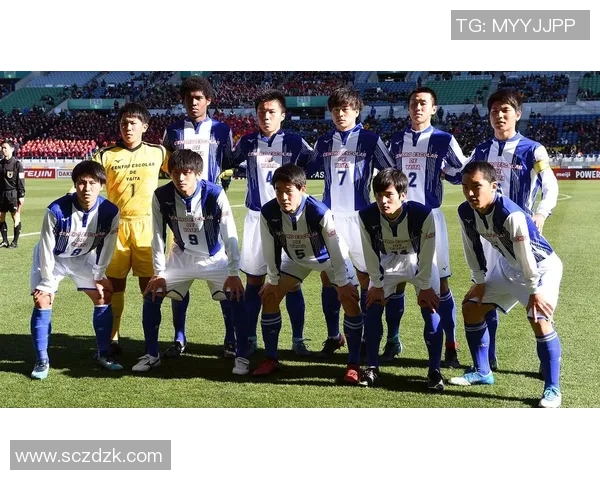 横滨水手与新泻天鹅的激烈对决展现足球魅力与团队精神 横滨水手与新泻天鹅的激烈对决展现足球魅力与团队精神